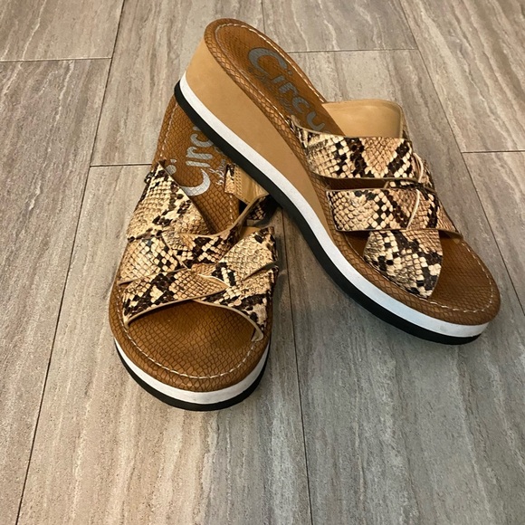 Circus Sam Edelman Burnett Slides Sandal 8 Snakeskin Print Slip On Wedge Brown - Picture 1 of 9